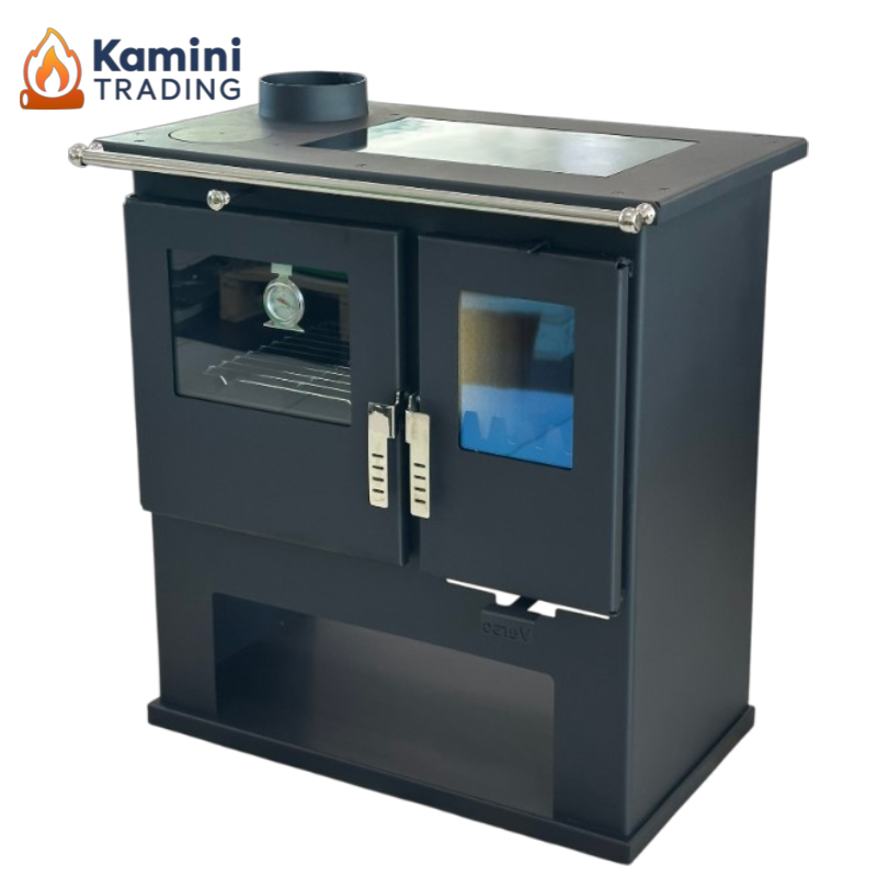 Verso CS ceramic ляв комин-logo Verso CS Ceramic Готварска печка на дърва 7.7 kW Ляв комин - Image 1